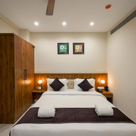 The Shivalik Hotel Bhubaneswar Exterior photo
