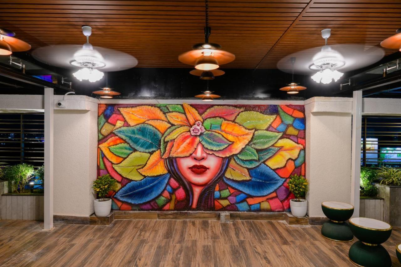 The Shivalik Hotel Bhubaneswar Exterior photo