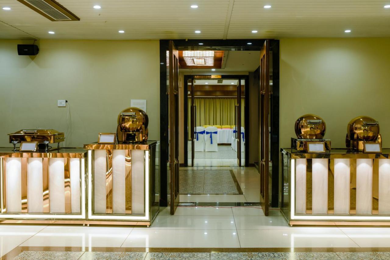 The Shivalik Hotel Bhubaneswar Exterior photo